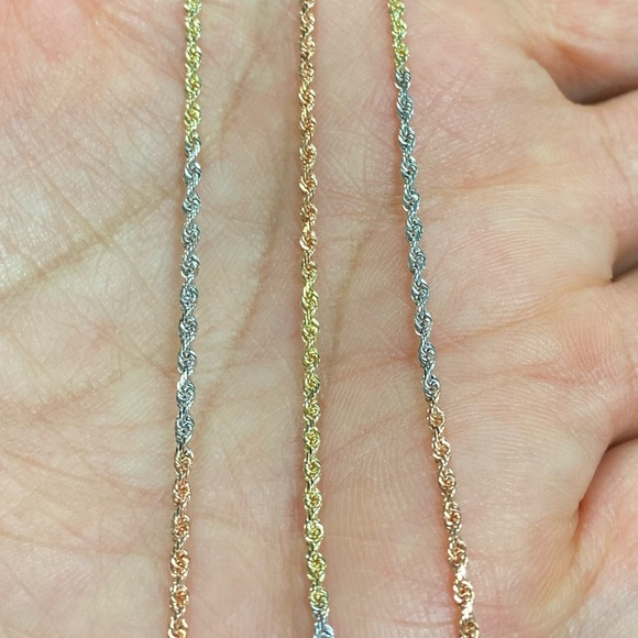 14K tri color 1.5mm Solid Rope Chain - Picture 4 of 9